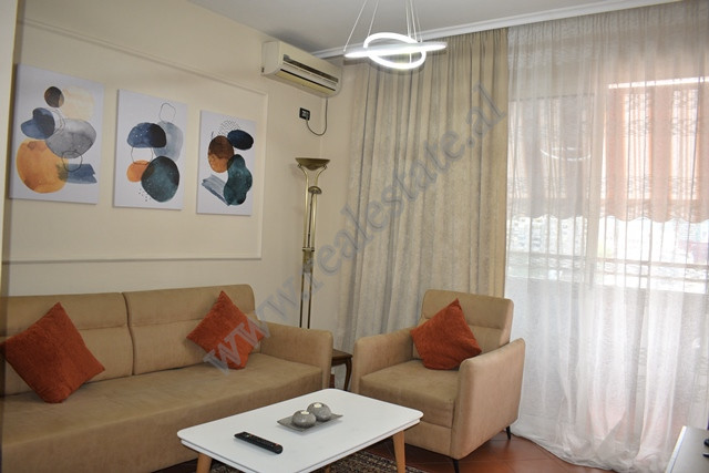 Apartament 2+1 prane Gjimnazit Petro Nini Luarasi ne Tirane